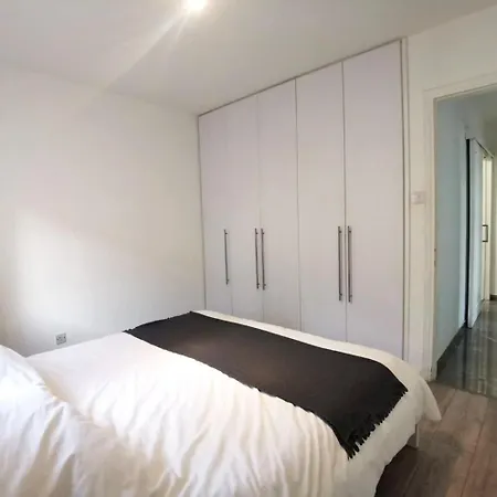 Апартаменты Naxou Modern By Staycom Никосия