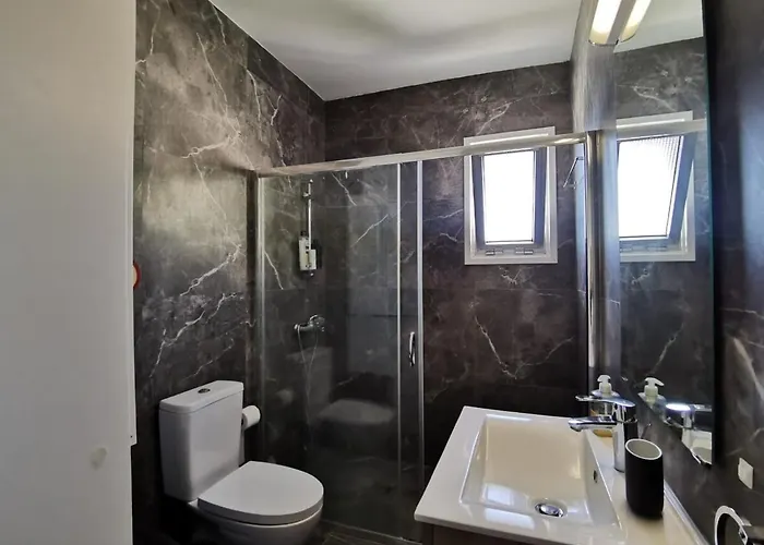 Naxou Modern By Staycom Апартаменты